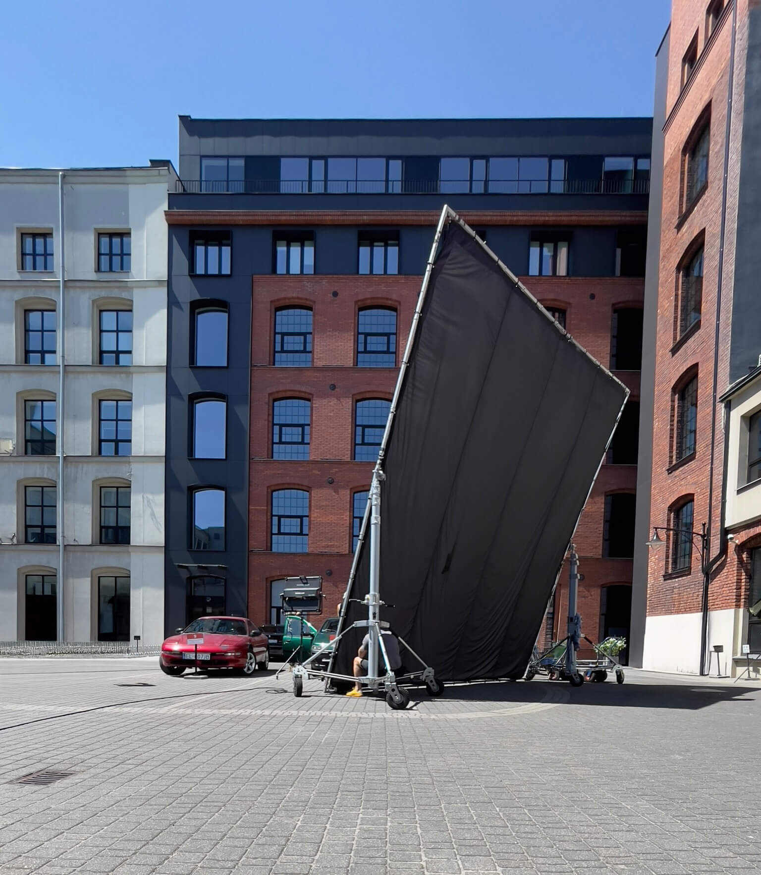 Ekipa-oswietleniowa-na-plan_043.jpg Ekipa-oswietleniowa-na-plan_043.jpg